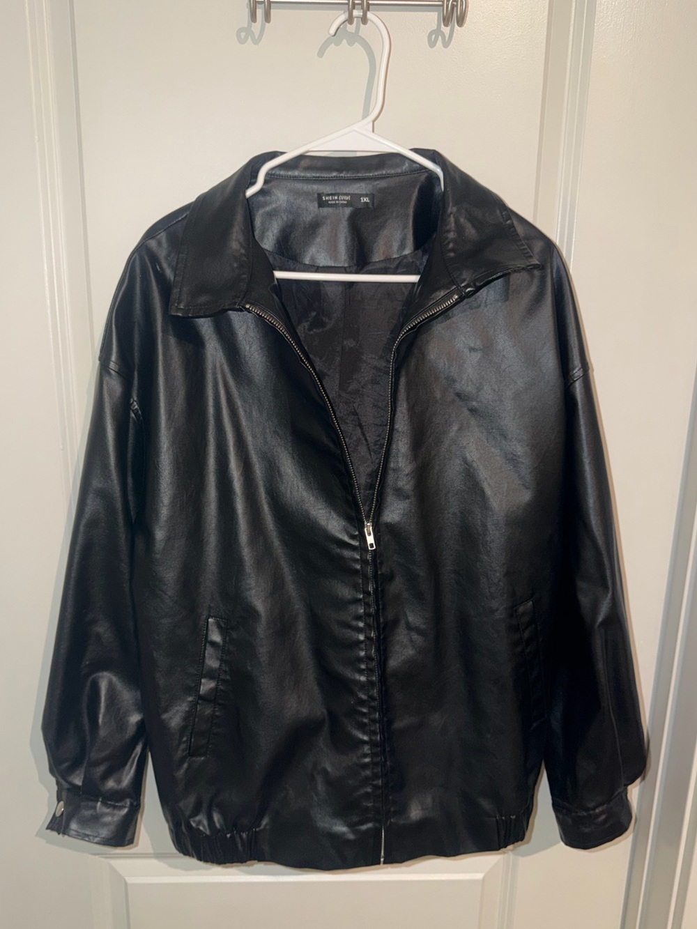 SHEIN Black Faux Leather Bomber Jacket